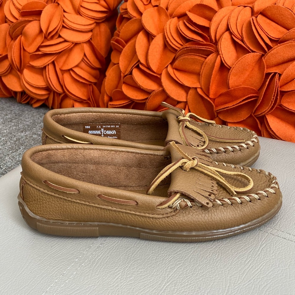 ❣️🆕Minnetonka Leather Moccasins❣️
